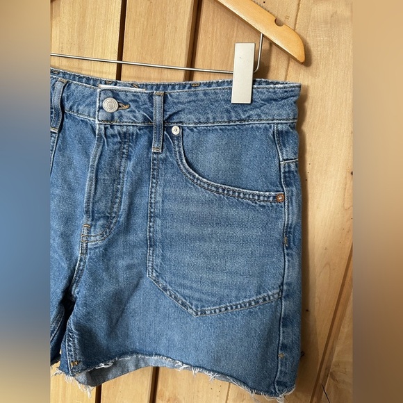 We The Free Classic Blue Button Fly Denim Cut Off Shorts - Picture 3 of 8